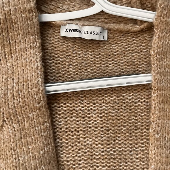 Oversized Chunky Camel Cardigan - Picture 11 of 12